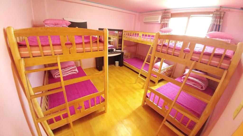 Fall Guesthouse Gangneung Esterno foto